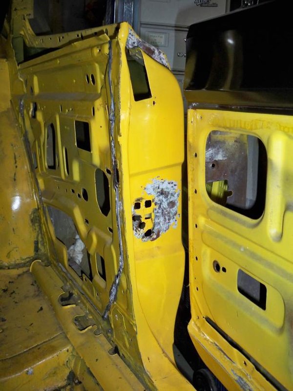 Achat d'un nouveau pied de porte pour le coté conducteur