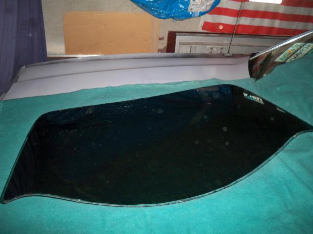 Partie critique démontage de la lunette arrière