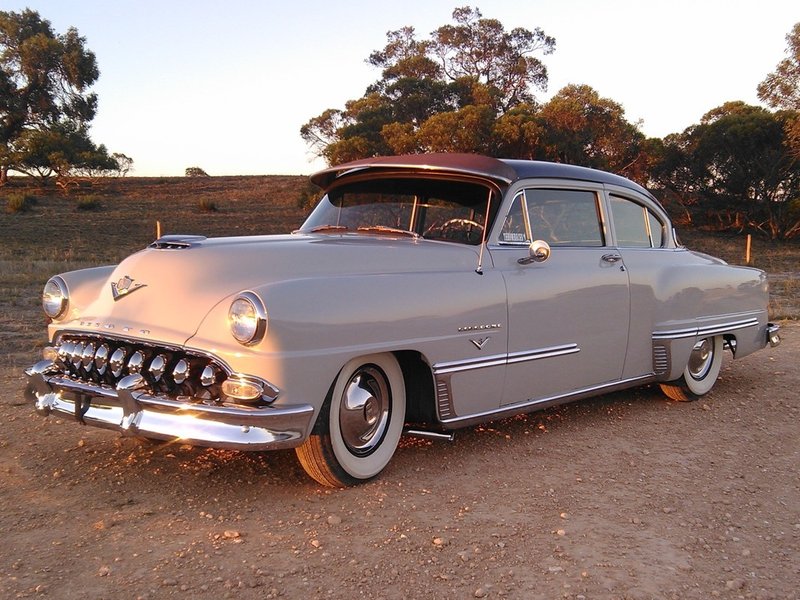 1953-de-soto-firedome-s16-club-coupe.jpg (269.36 Kio) Consulté 2553 fois 1953-de-soto-firedome-s16-club-coupe.jpg
