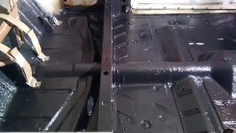 C'EST DE LA PEINTURE PAS DU GOUDRON