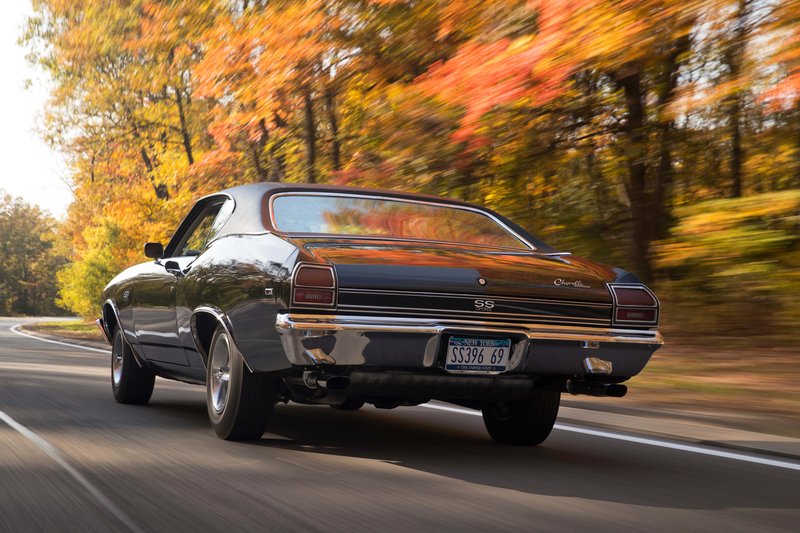 002-ewart-1969-chevrolet-chevelle-ss396-rear-three-quarter-driving.jpg (2.42 Mio) Consulté 3373 fois 002-ewart-1969-chevrolet-chevelle-ss396-rear-three-quarter-driving.jpg